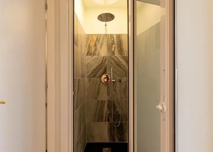 Апартаменты Brand New Stylish Principe Real With Patio *