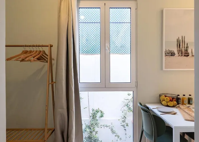 Brand New Stylish Principe Real With Patio Лиссабон