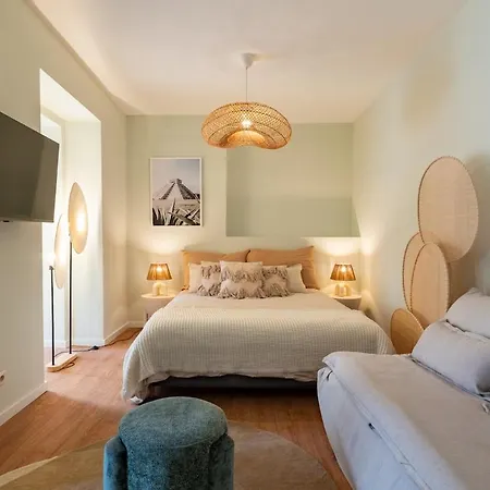 Brand New Stylish Principe Real With Patio Apartament