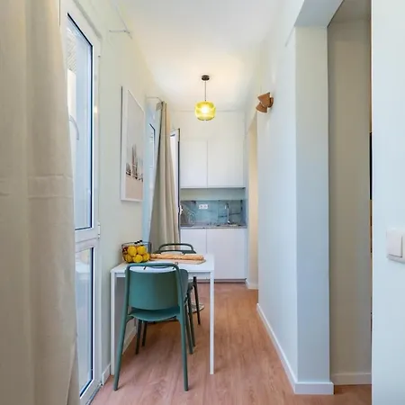 Brand New Stylish Principe Real With Patio Διαμέρισμα Lisboa